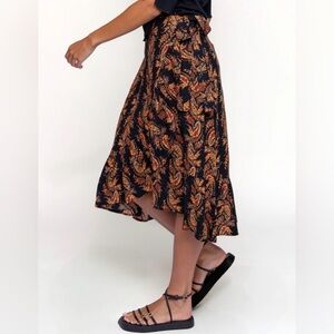 NATURAL LIFE Sabrina Ruffle Wrap Skirt Stripe Black Orange Paisley M NWT